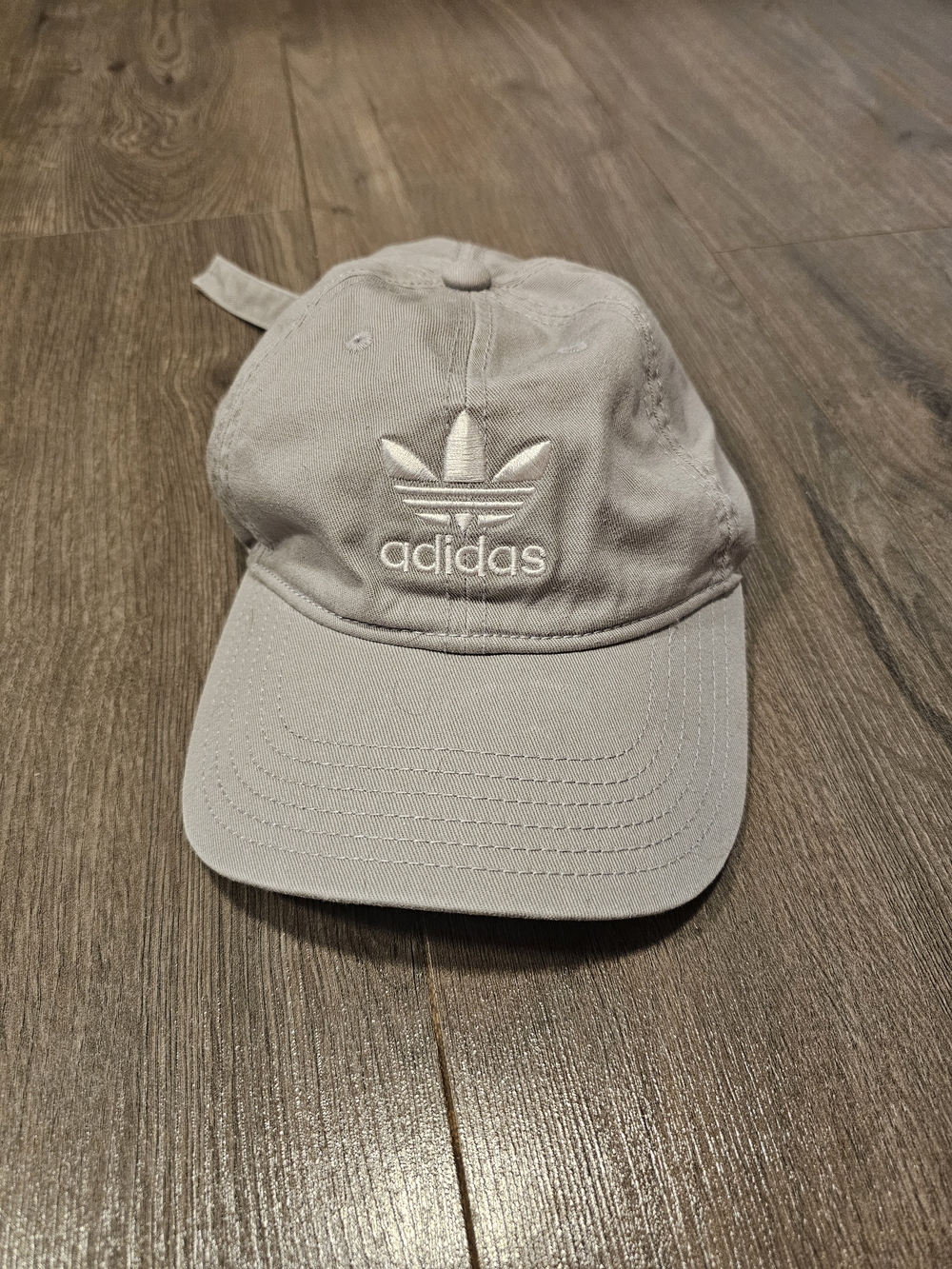 adidas Originals Trefoil Relaxed Baseball Cap - Light Gray